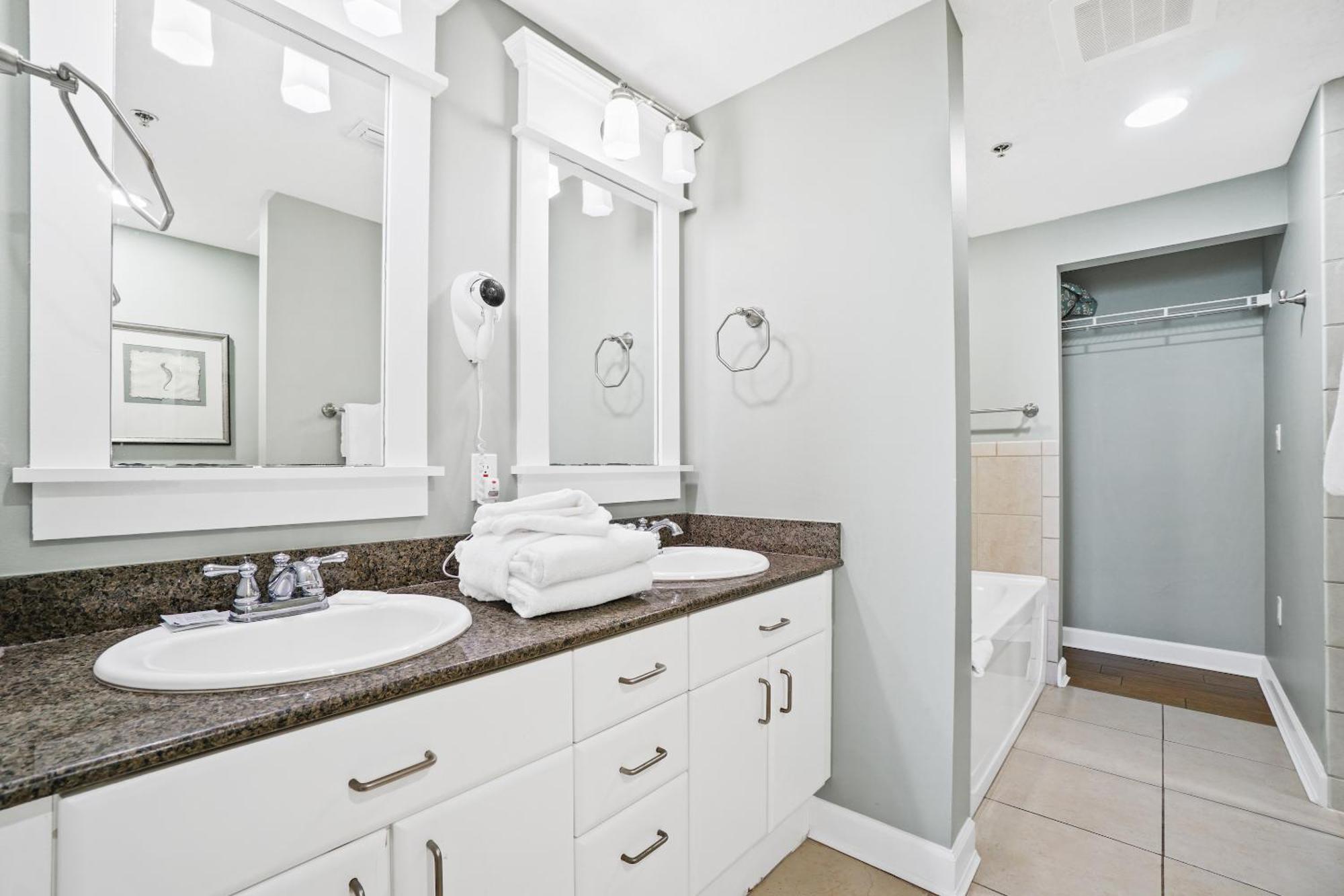 Grand Panama Pet Friendly By Panhandle Getaways Apartment Panama City Beach